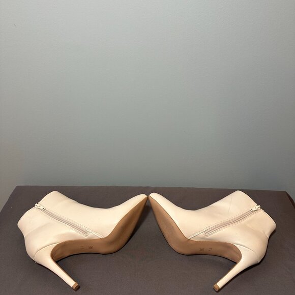 BCBG Ladies White Pointed Toe Bootie - Picture 5 of 6